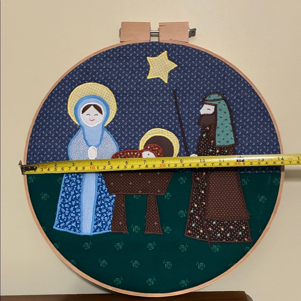 Vintage Embroidered Nativity Scene - Picture 10 of 10